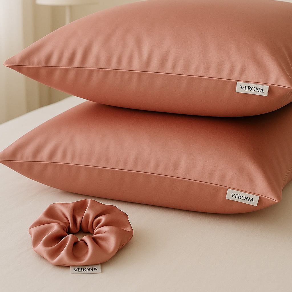 Kit de 2 fundas en satín (68cm x 47cm) mas un scrunchie Verona Lifestyle